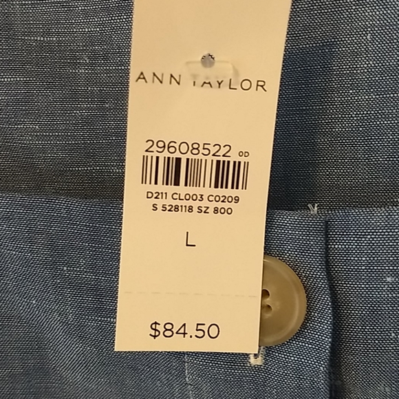 🆕💲 SALE 💲 Stylish Chambray Puff Sleeve Top - Picture 4 of 4